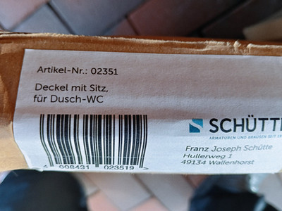 Nagelneuer Schütte Cesari Deckel mit Sitz