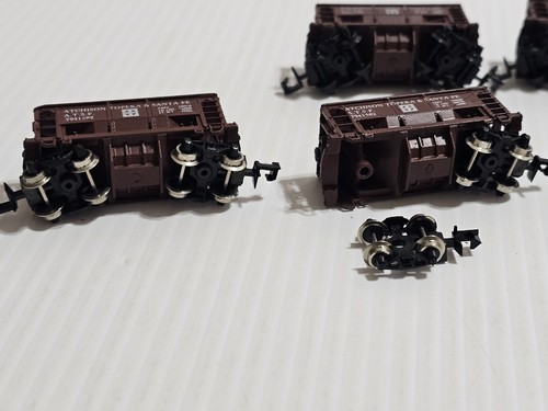 Lot Of 6 N scale Atlas Topeka Santa Fe And Union Pacific hopper car train Nice - Picture 10 of 12