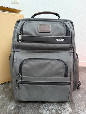 tumi brief pack