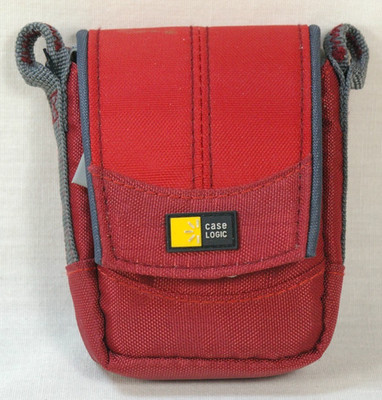 Case Logic Compact Camera Case Red DCB16 085854120227 appears unused w/strap