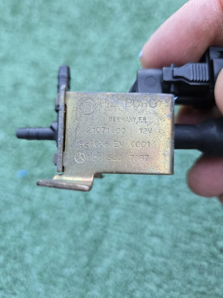 Electroválvula de vacío 90-93 Mercedes R129 300SL 500SL cambio sobre EGR fabricante de equipos originales Foto 2 de 4