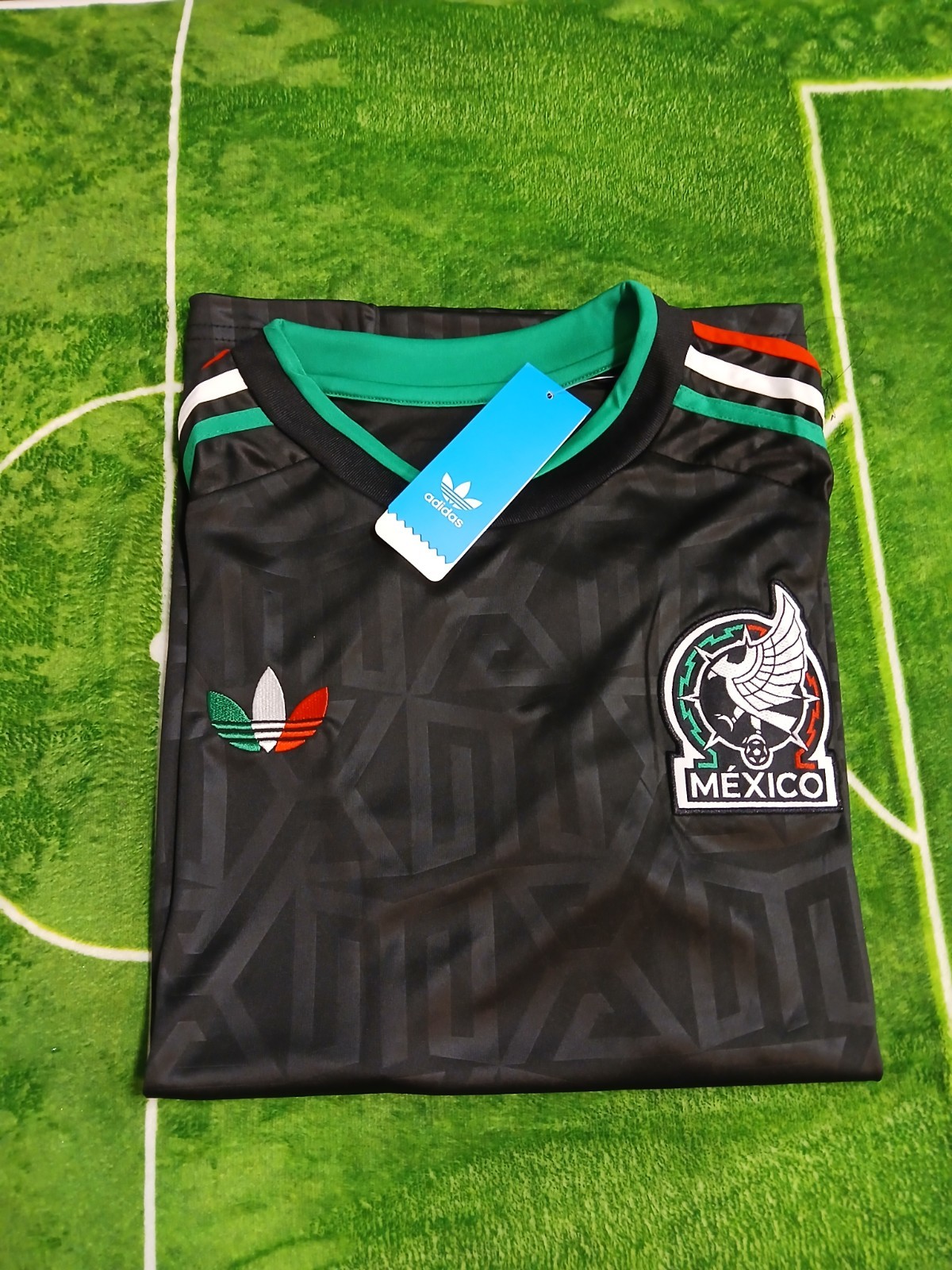 Soccer Jersey Mexico national football team Black Replica Fan Version Size M
