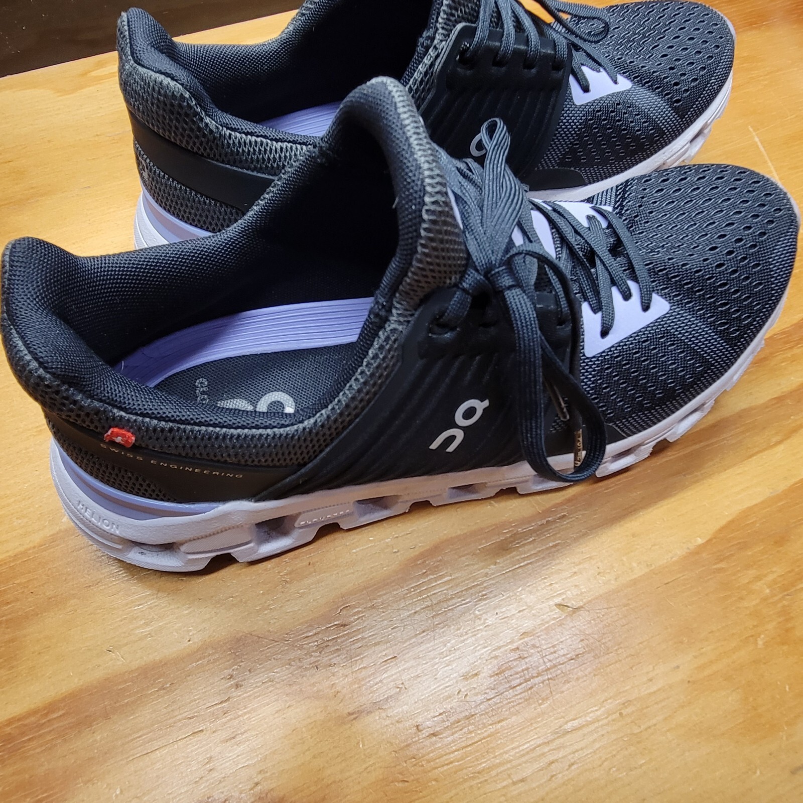 On Cloud Women's Running Shoes Size 8.5 US, Black/purple GREAT