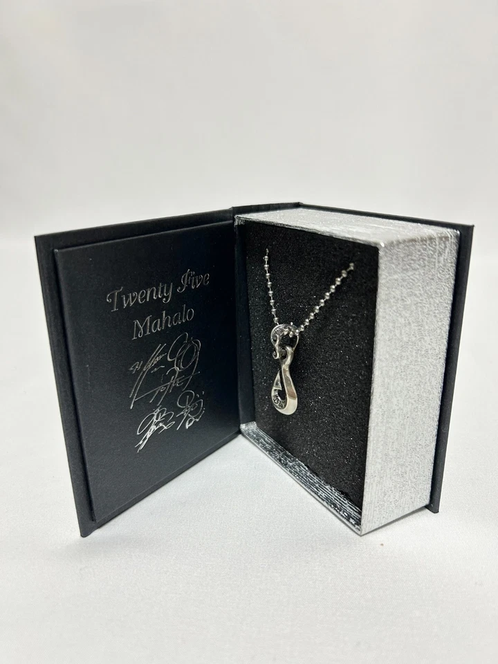 Colar Bill Wall couro x tubo 25º aniversário usado do Japão - Imagem 2 de 4