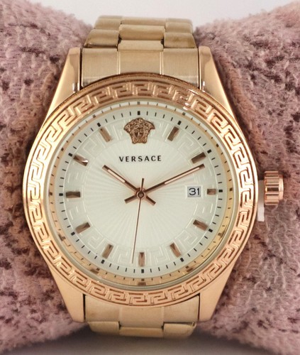 Luxury Versace Men White Dial With 'Date' Quartz Stainless Steel Band Wristwatch