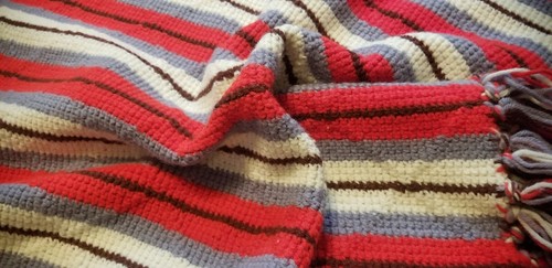 Handmade STRIPED AFGHAN Knit Blanket MCM Red Cozy Fireplace Wrap - Picture 3 of 4