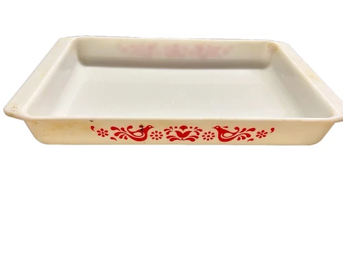 Vintage Pyrex Lasagna Pan 933 Friendship Red Bird 13½" x 8¾ x 1¾"