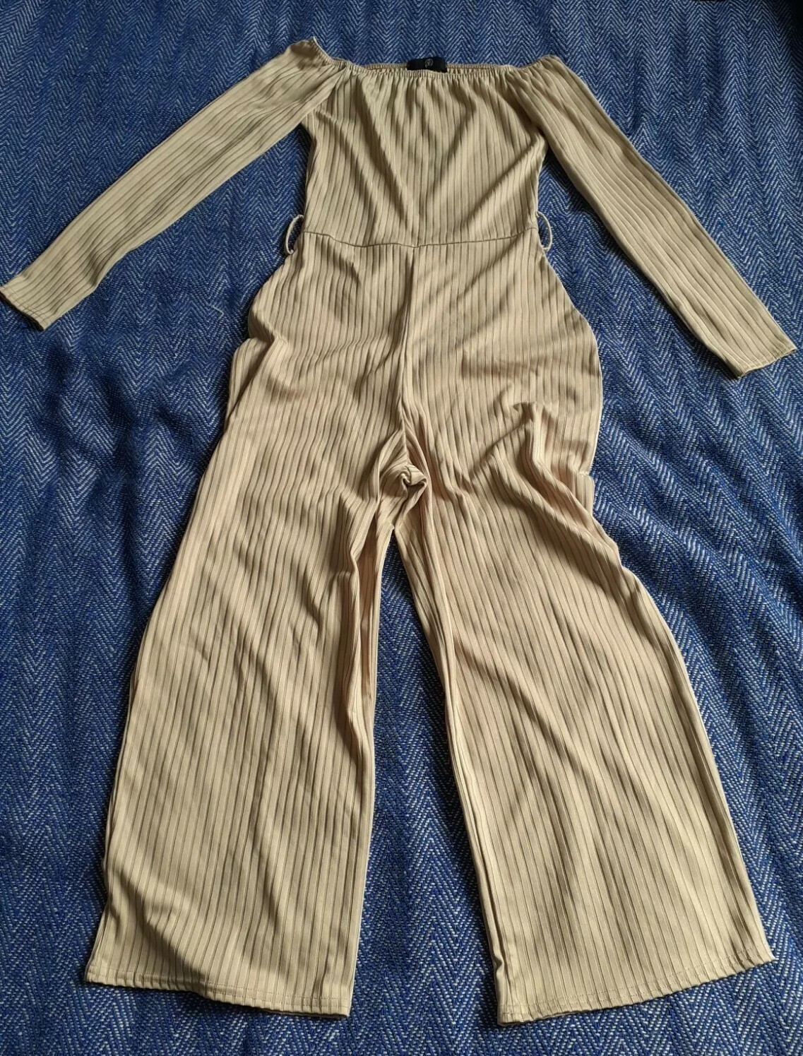 Picture 1 of 10
