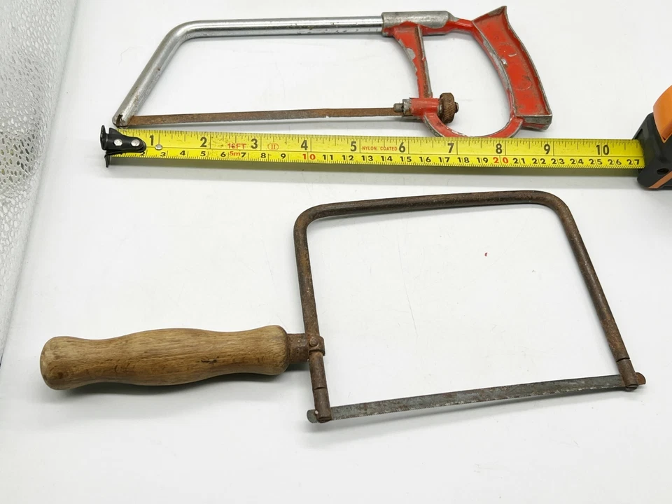 VINTAGE 2 PAIR OF HACKSAWS HACKSAW AND MORE D SHAPED ONE - Image 4 of 4
