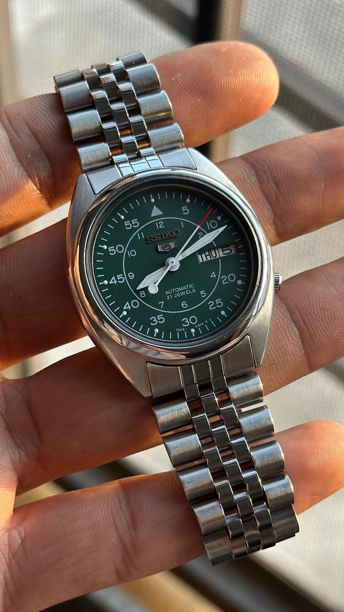 Seiko 5 Automatic 21 jewels japan Made Green Dial Watch For Mens