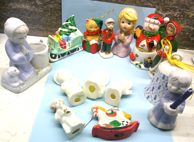 Vintage Lot of 14 Ceramic Christmas Ornaments: Ceramic: Porcelain