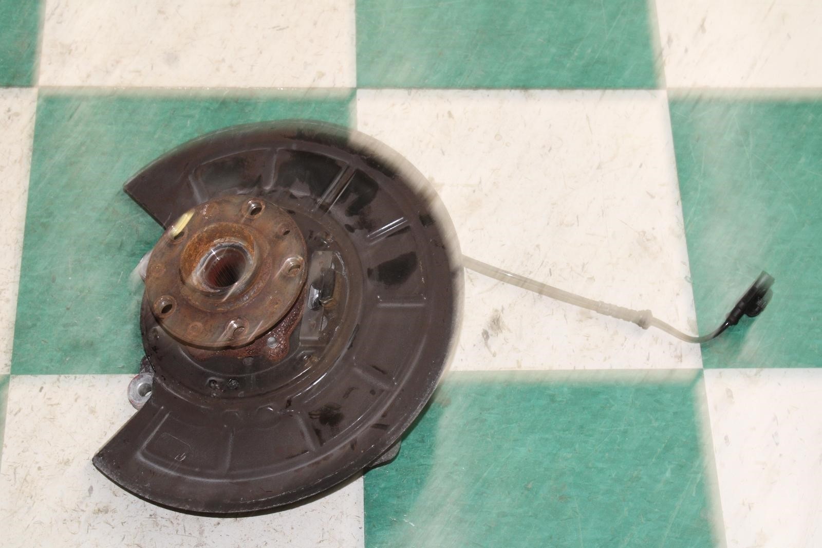 14-17 Ghibli 3.0L SQ4 AWD Rear Passenger RR RH Bearing Hub Spindle Assy OE OEM