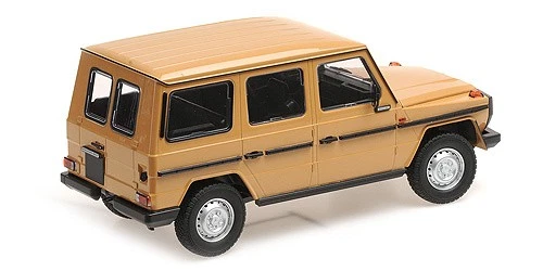 MERCEDES-BENZ G-MODEL LONG (W460) 1980 IVORY 1:18 Minichamps