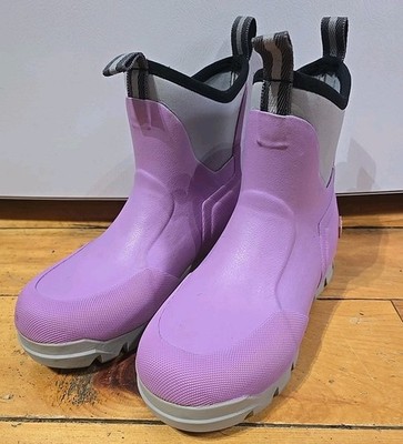 CAT Purple Stormers Boots 6  Shaft Size 8 Women, 6 Men Oil & Slip Resistent Used