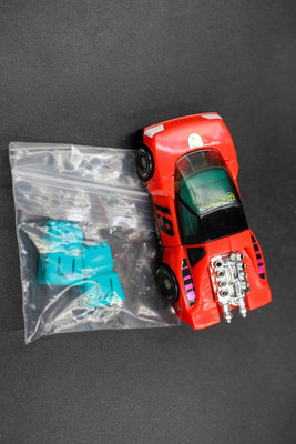 1993 Hasbro Transformers G2 Axelerators Rapido Robot Figure w/ transformer fist