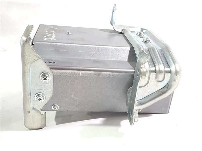 Inverter OEM 2007 2008 2009 2010 2011 2012 Toyota FJ Cruiser  - Image 4 of 4