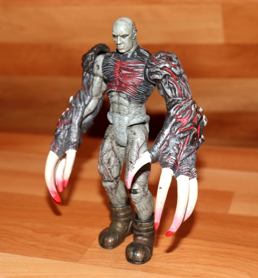 1998 Resident Evil 2 Toy Biz Tyrant Mr X Rare Action Figure Figur ToyBiz Capcom - Image 4 of 4