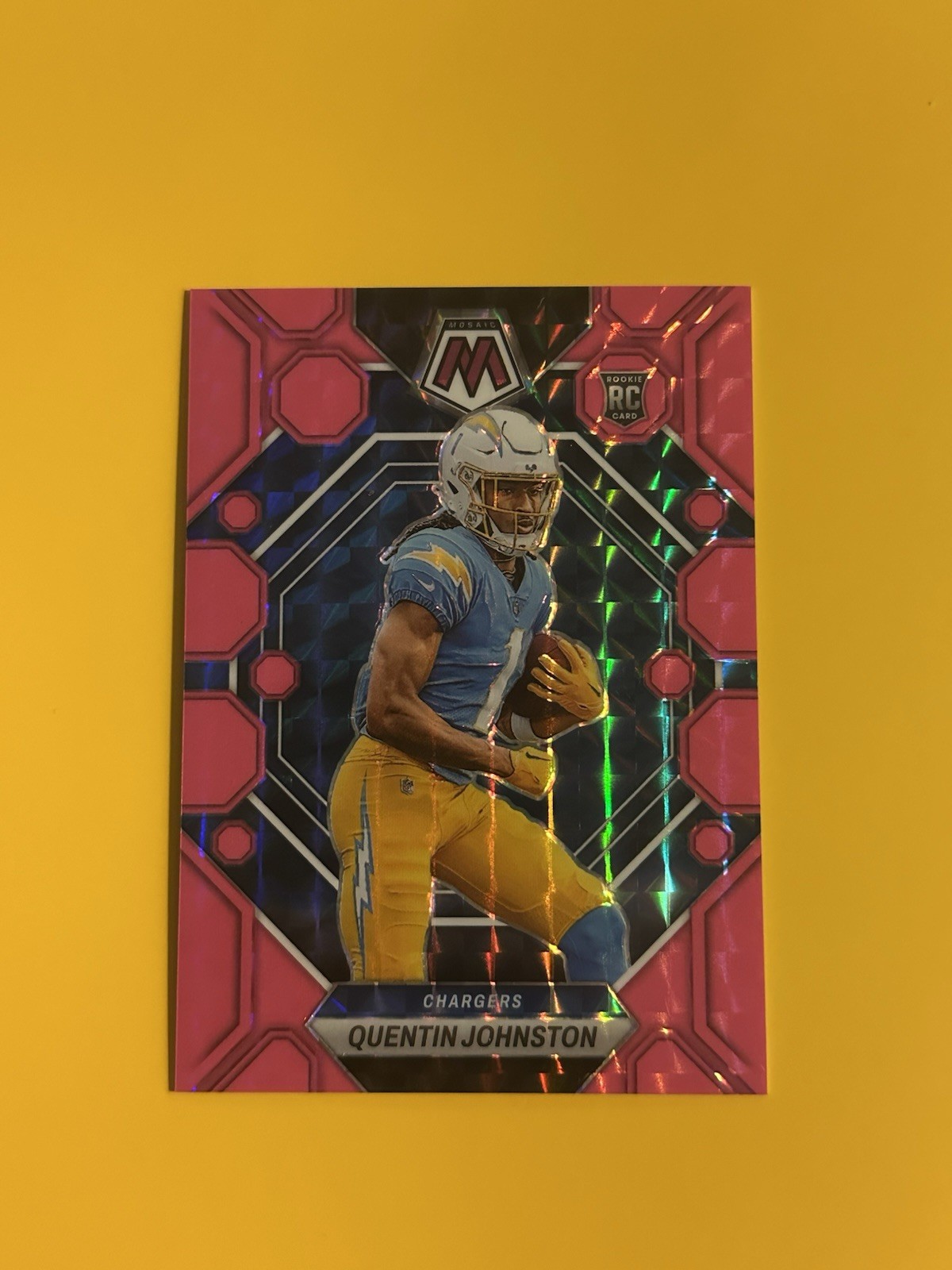 2023 Mosaic Quentin Johnston Fluorescent Pink RC #356 /10 HOT 🔥🔥