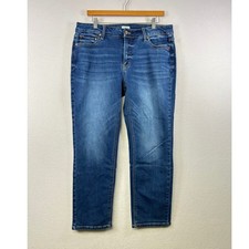 Time and Tru Women's Mid Rise Straight Leg Jeans Medium Wash Size 14 Short