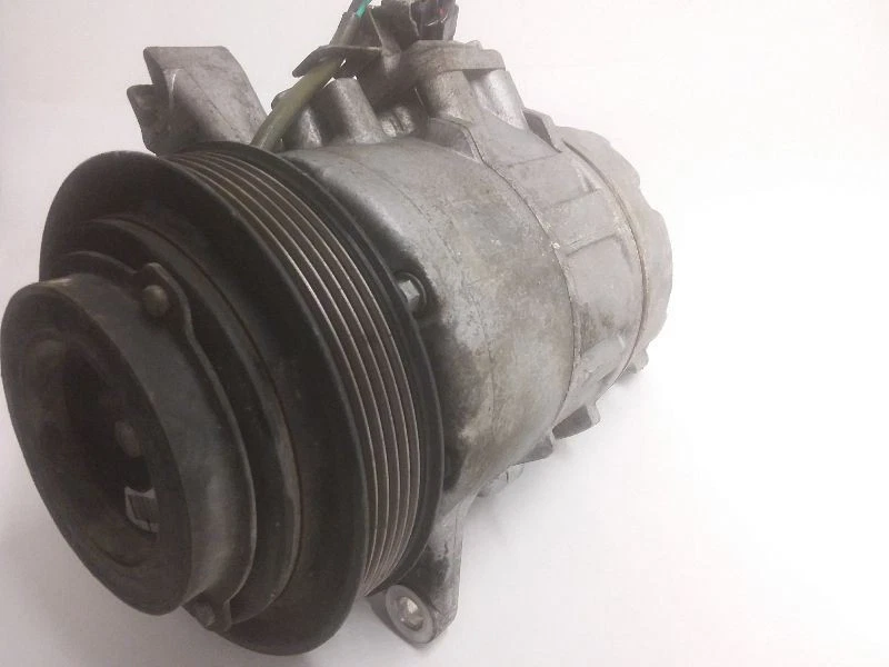 2006-2011 Cadillac DTS AC Compressor Without Hot Climate Provisions - Image 3 of 4