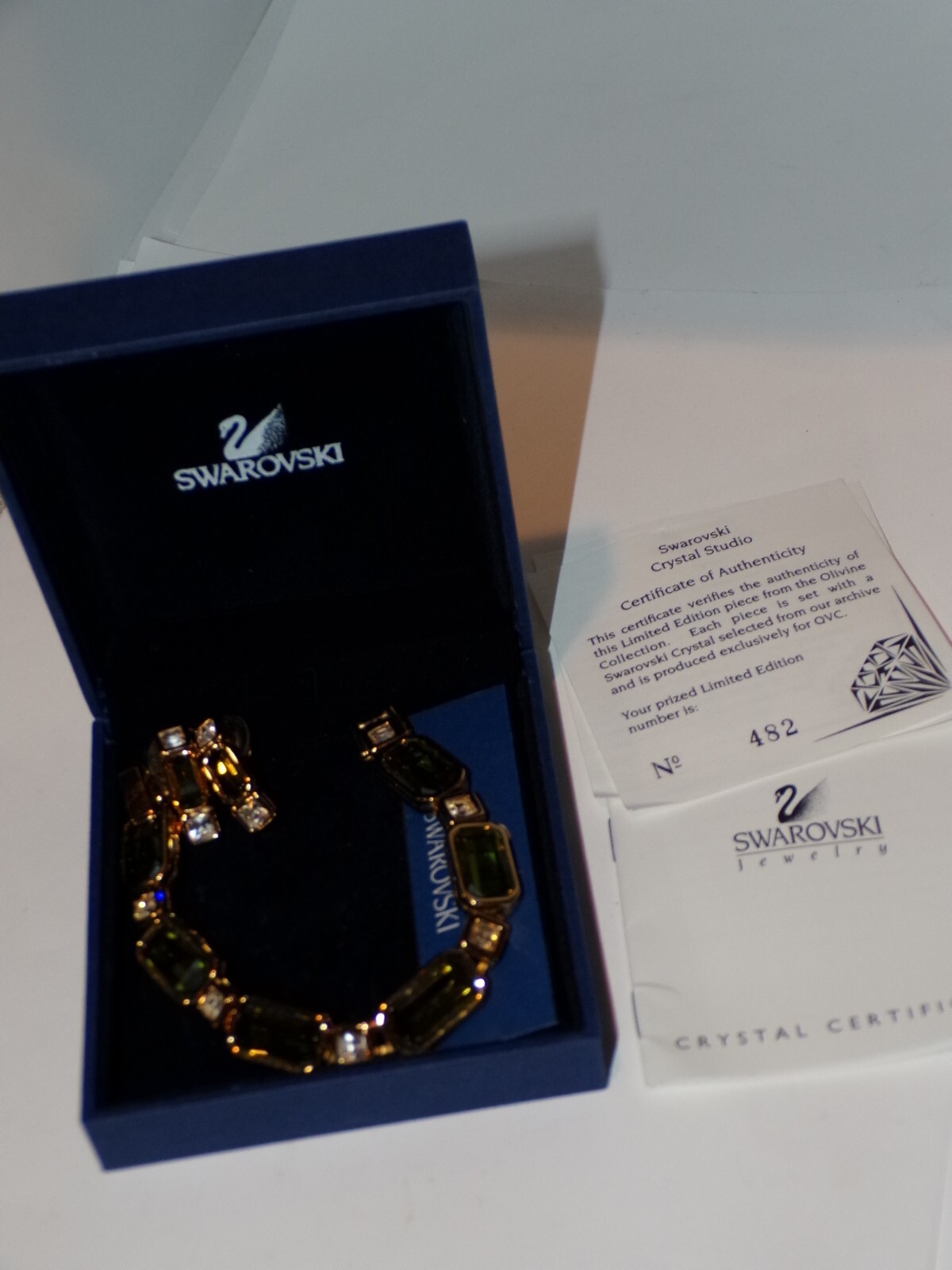 Swarovski Crystal Bracelet Earrings Jewelry Set Green w/ Box