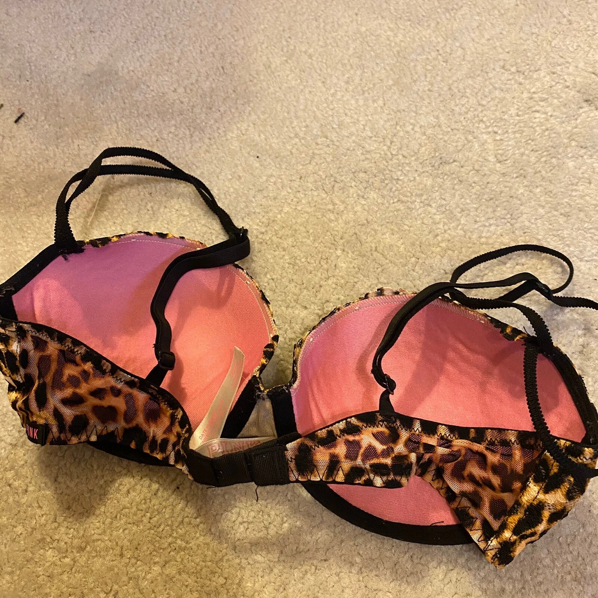 Victoria secret pink leopard sports bra large  Victoria secret pink, Secret  pink, Pink leopard