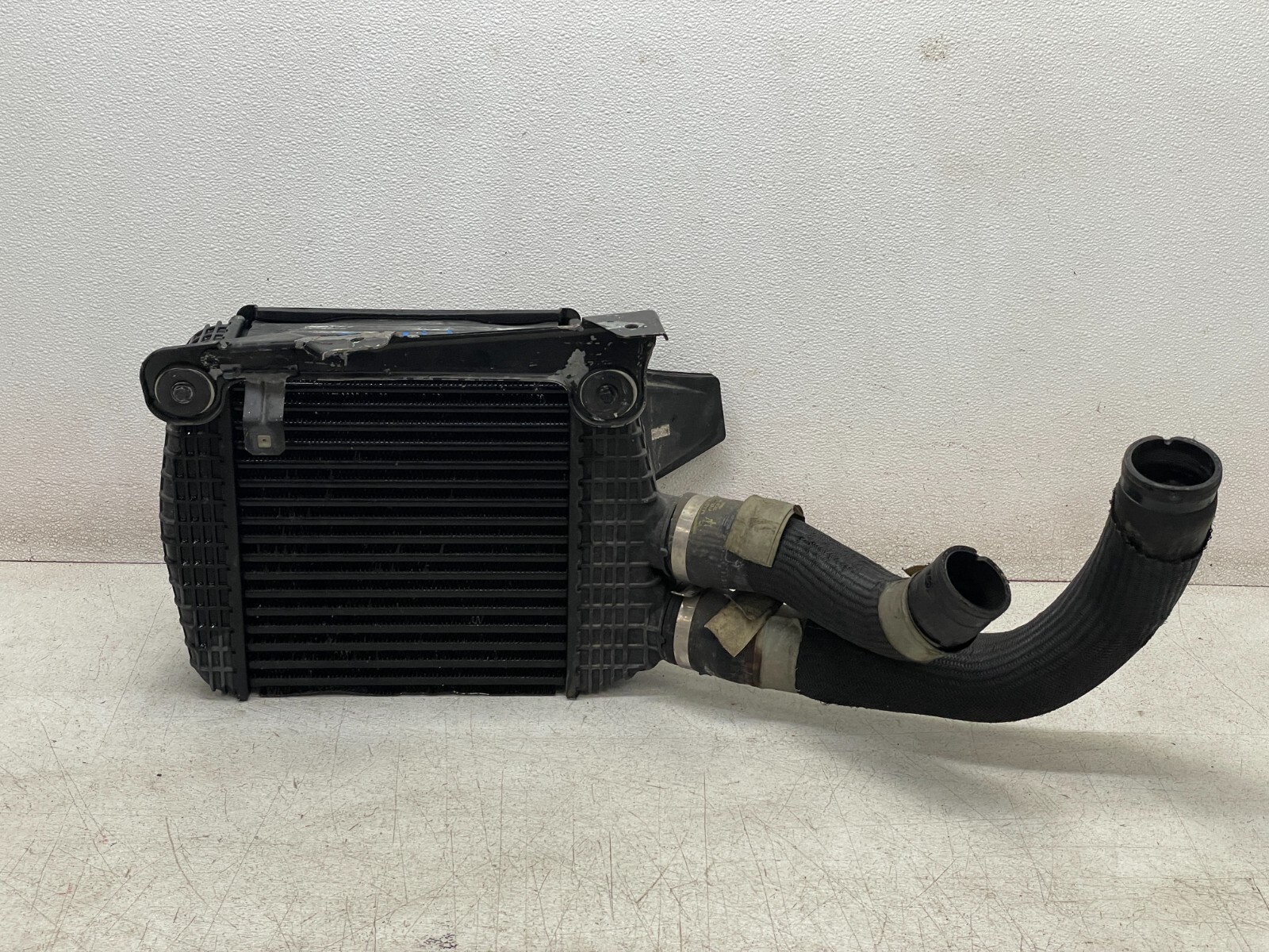 2017 2018 Maserati Levante 3.0L Left Side Intercooler Turbocharger 1442 OEM