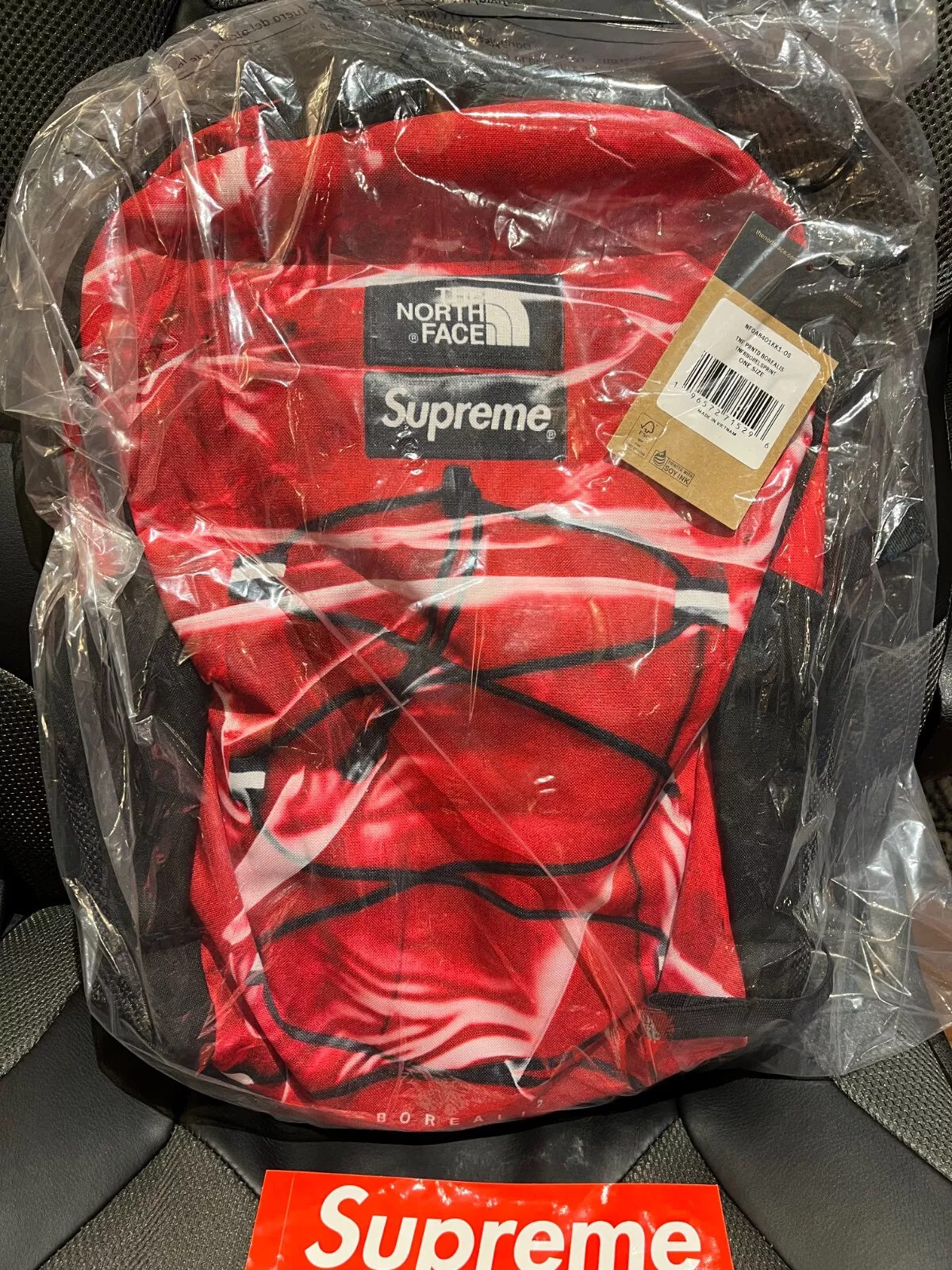Sac à dos trompe boréale imprimée Supreme The North Face rouge SS23