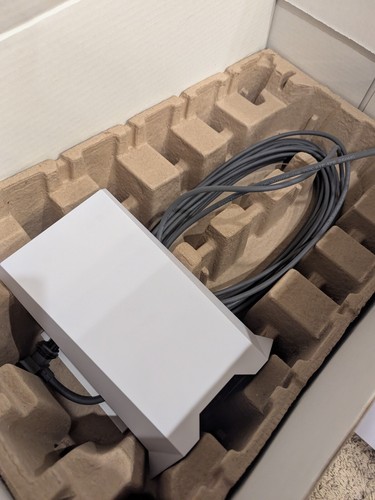 NEW STARLINK V2 SATELLITE STANDARD KIT UTA-212 W/ROUTER UTR-211 (Account Locked) - Afbeelding 4 van 7