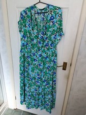 M & S Floral V-Neck Tie Front Midi Tiered Dress