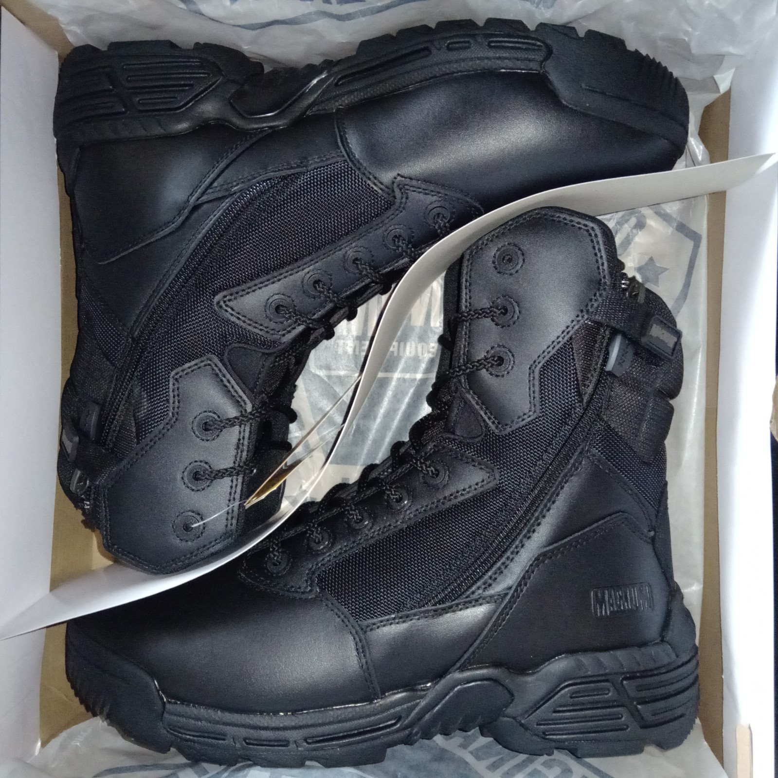 Chaussures de sécurité Magnum noires taille 44 pour patrouille et garde