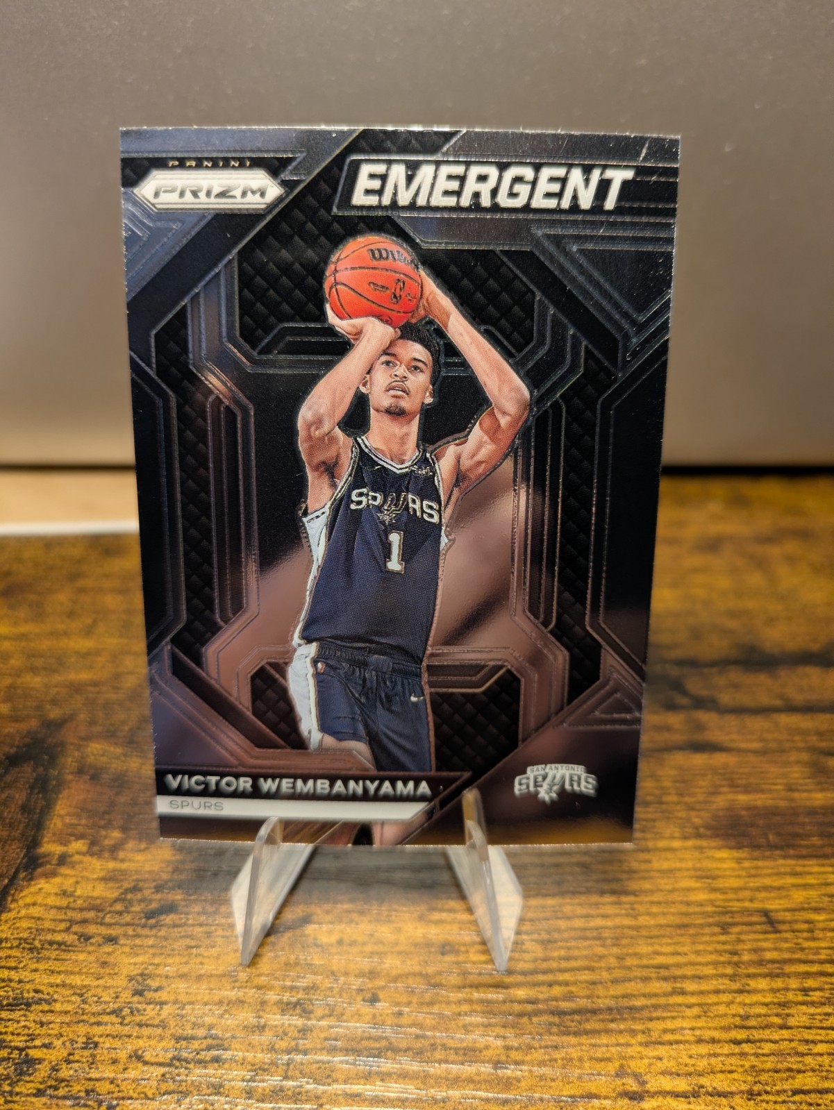 2023-24 Panini Prizm - Emergent Victor Wembanyama #12 Silver Prizm (RC)