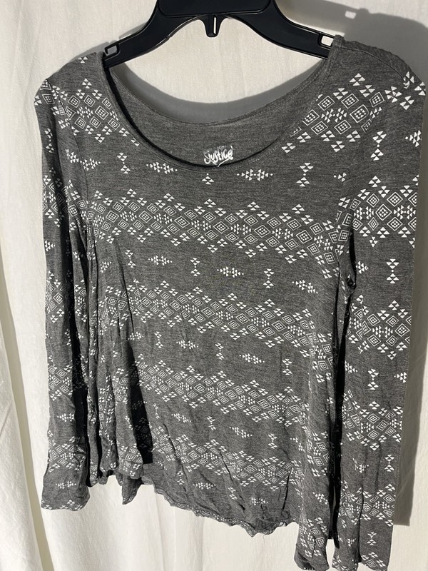 girls size 12 long sleeve gray justice geometric pattern shirt