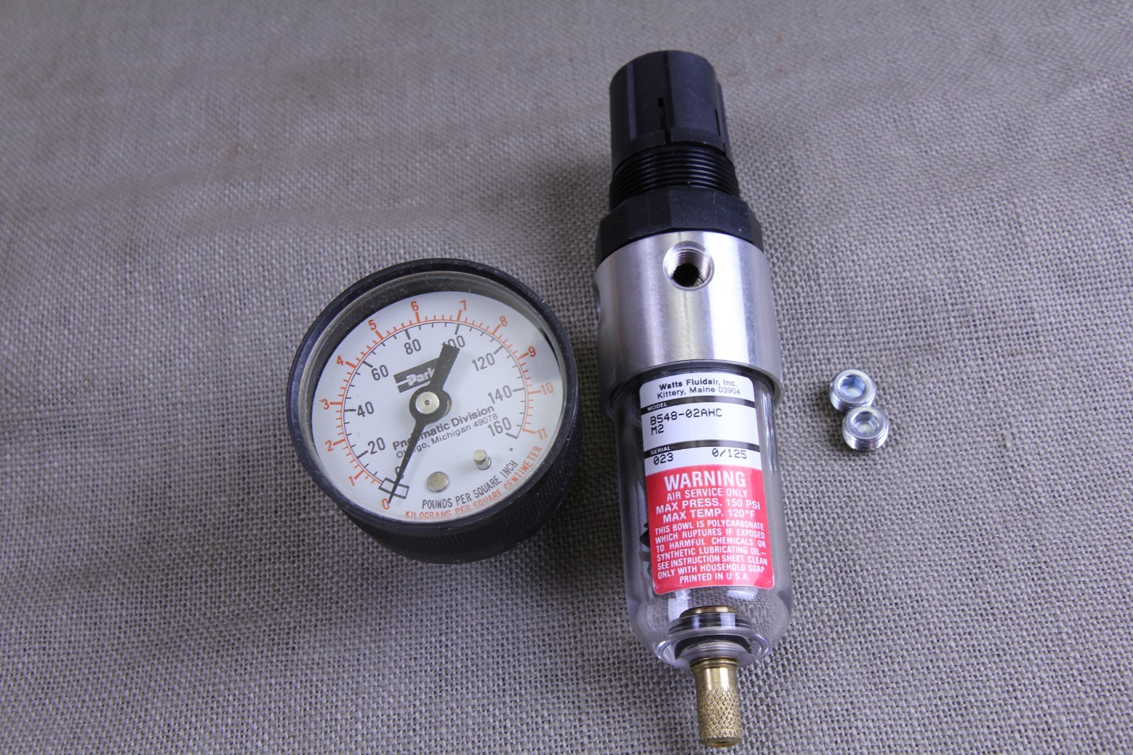 Parker-Watts B548-02AHC - M2 - 1/4 IN NPT Filter Regulator & Parker Gauge