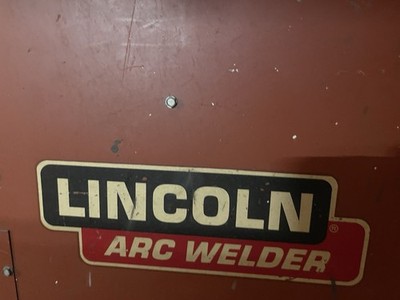Lincoln Electric IdealArc SP-200 MIG Welder  Gun/Rolling Cart/Ground Cable/manua