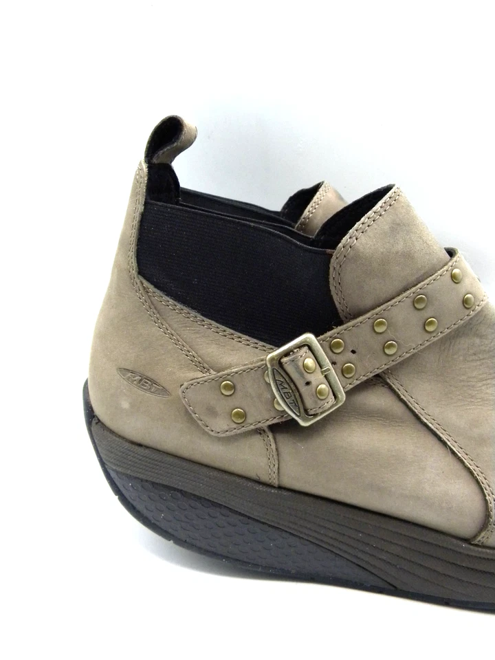 MBT Taupe Nubuck Chelsea Sleep On Tobillo Botines Suela Rocker Vibram EE. UU. 9 EUR 40 Foto 3 de 4