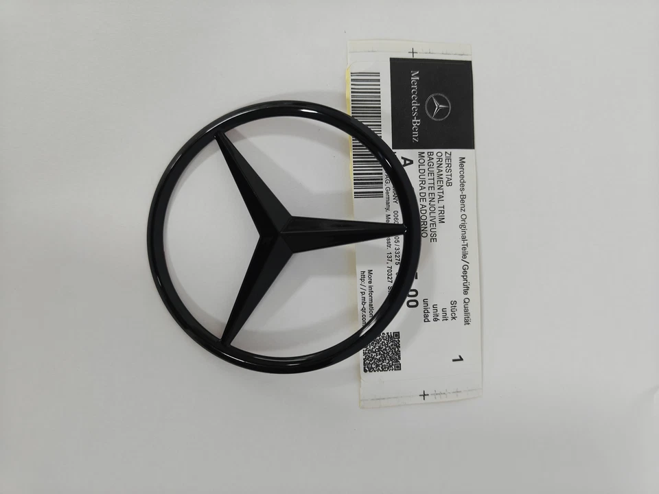 W205 SEDÁN MERCEDES AMG C300 NEGRO BRILLANTE ESTRELLA EMBLEMA TAPA MALETERO TRASERO LOGOTIPO INSIGNIA Foto 4 de 4