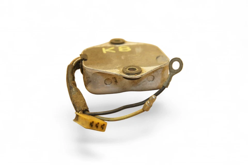 KAWASAKI S1 S2 S3 voltage regulator 21066-020 K8 *2720I - Image 3 of 4