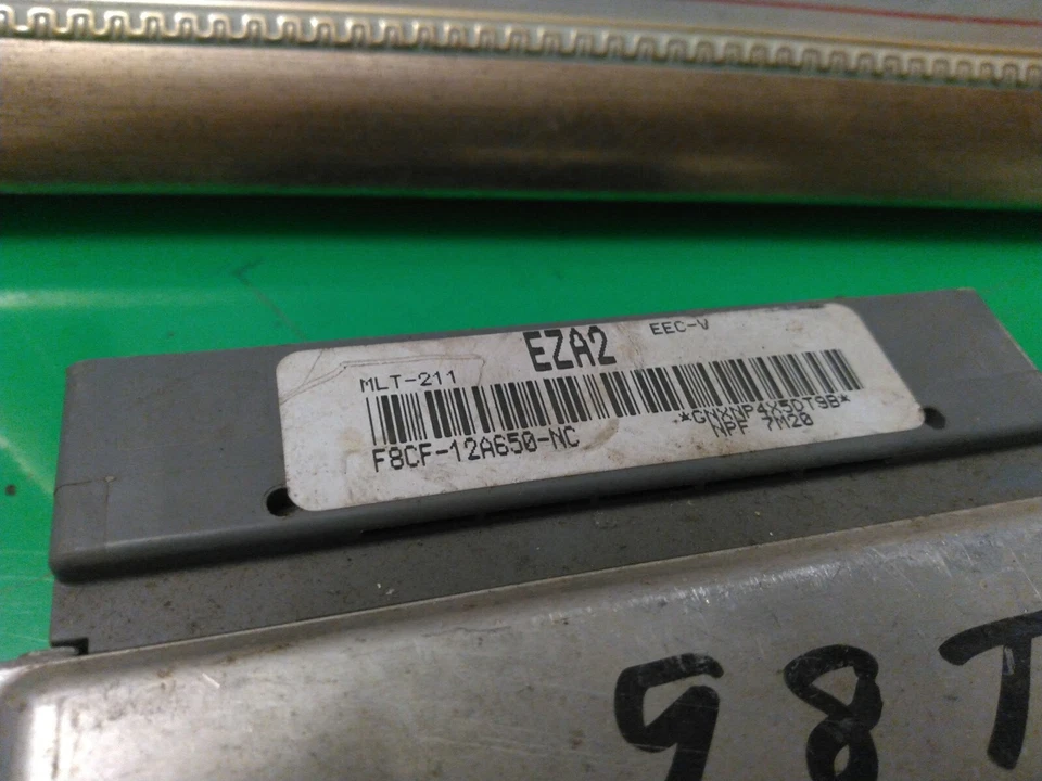 Computadora de motor 99 Tracer 2.0 automática F8CF-12A650-NC Foto 2 de 2