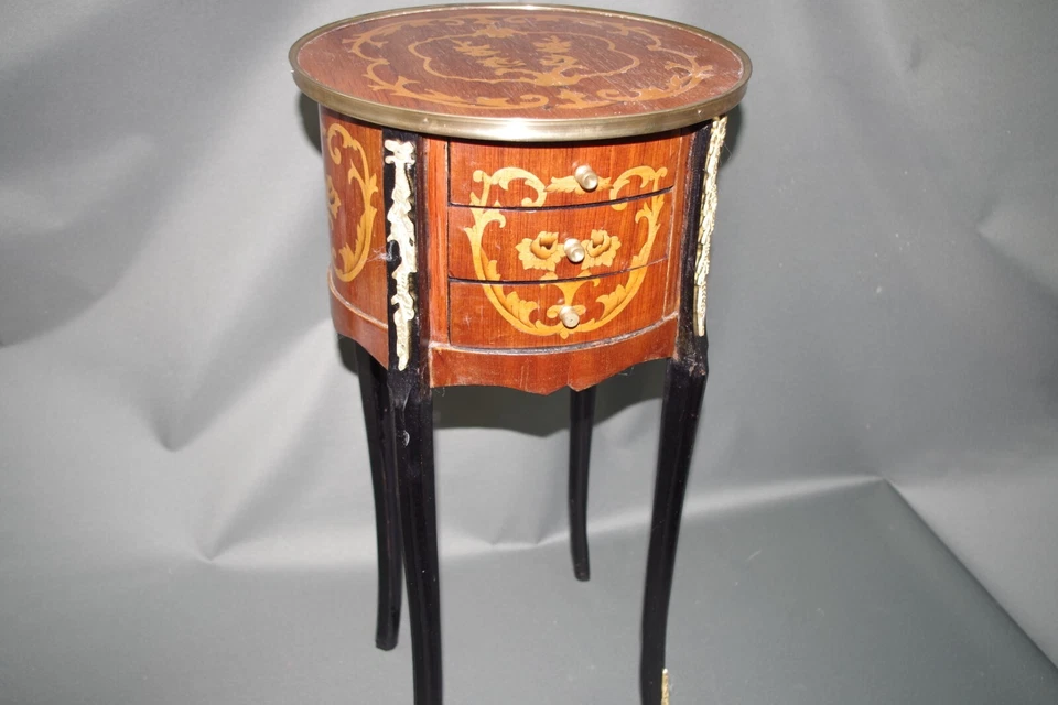 Commode Table de Téléphone Dans Style Français Baroque Avec Marqueterie Antique