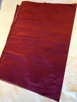 Weinroter Plüsch Polsterstoff - feste Hand - 1 m lang x 150 cm breit