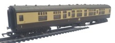 Hornby OO W15128 Chocolate & Cream MK1 Cathedral Express BR Coach Model R2432