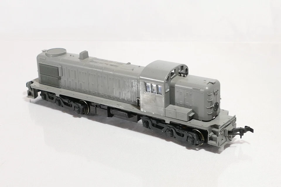 Atlas 7080 HO Scale DC Locomotive Undecorated RSD 4/5 Diesel Engine - Image 3 of 4