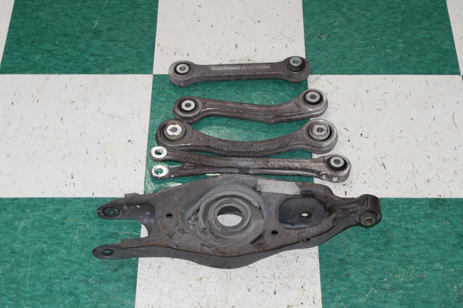 14-24 Ghibli RWD 3.0L Passenger RR Right Rear Upper Lower Control Arm Set OEM 5x