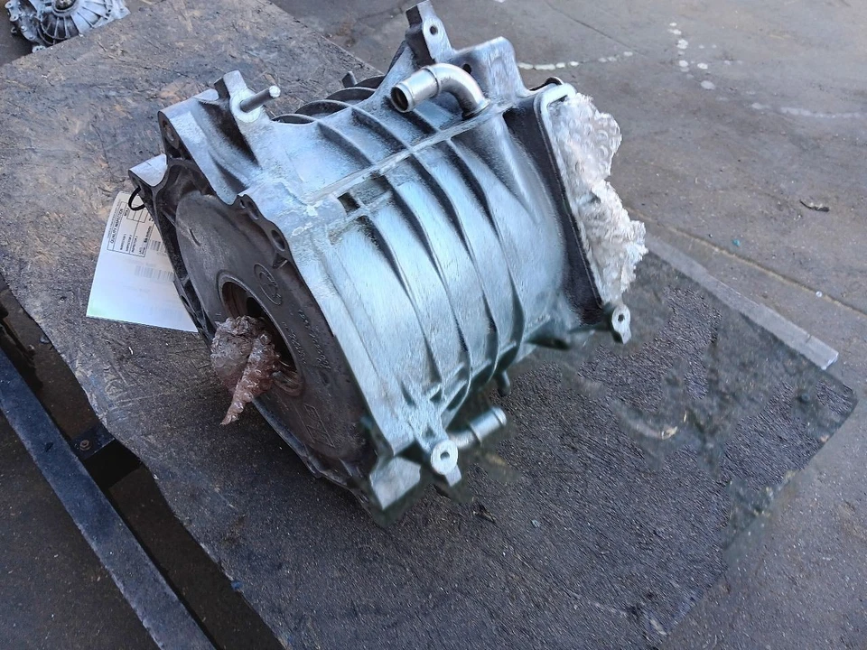 14-19 BMW i8 Front Electric Motor E Drive Generator 12358629048 - Image 2 of 4