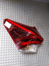 Feu arriere principal gauche (feux) TOYOTA AURIS  Essence/Hybride /R:86639304
