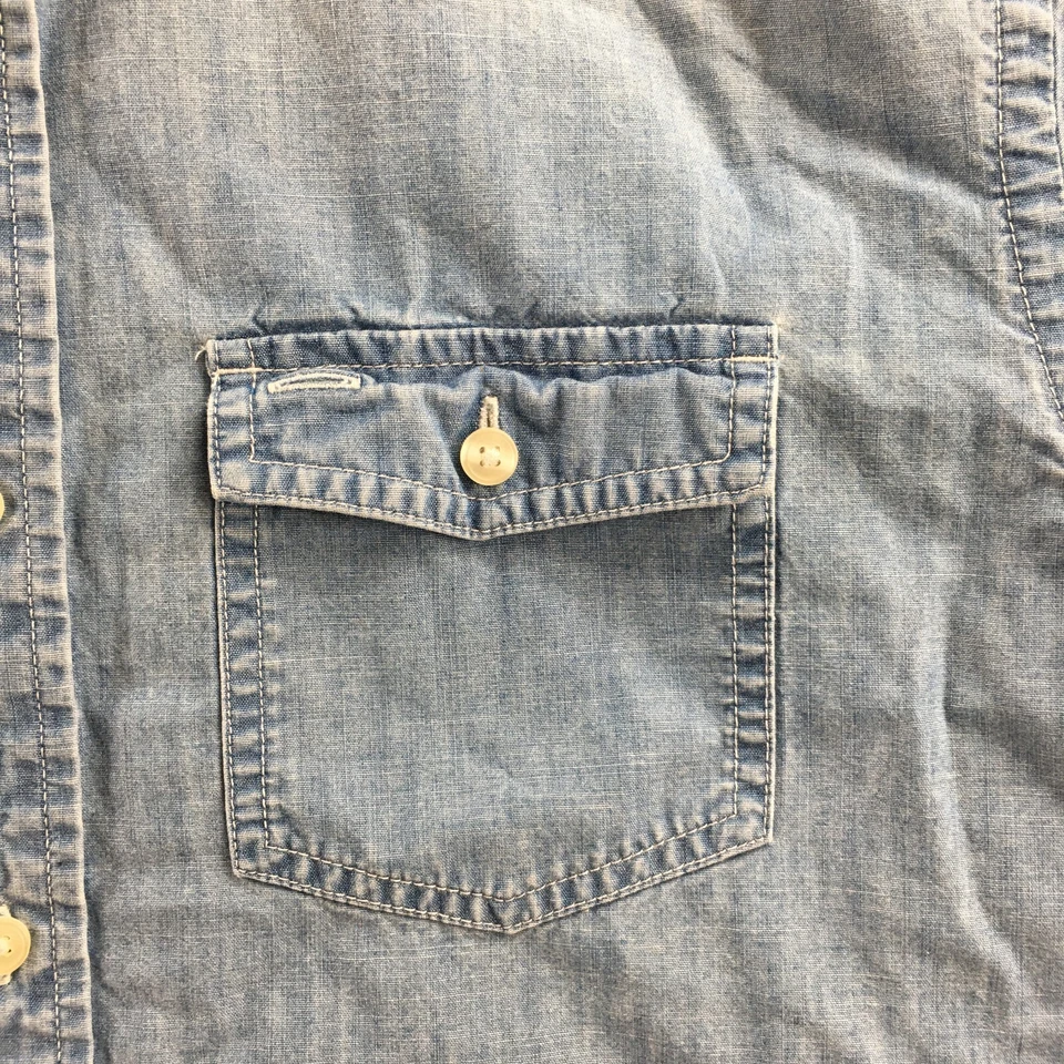 Camisa American Eagle Outfitters Para Hombres M Azul Calce Atlético Cambray Denim Botón Foto 4 de 4