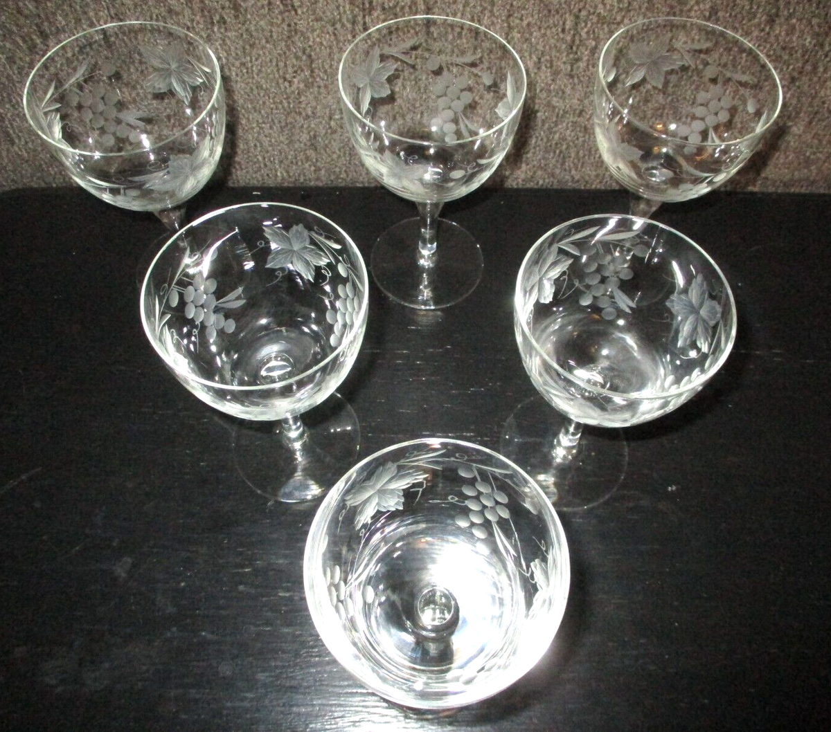 VIntage~Crystal~Etched Grape/Leaves Pattern~Cocktail Glassed