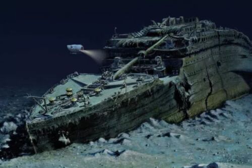 Affiche photo de l'épave du Titanic sur le fond de la mer impression 8x10 - Photo 1/1