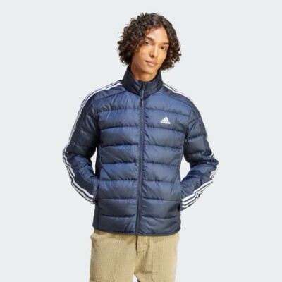最新アディダスEssentials 3-Stripes Light Down Jacke選べる2色 Size XL- Adidas Men's Essentials 3-Stripes Light Down Jacket